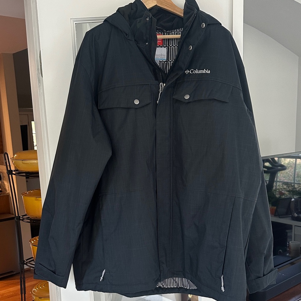 Columbia Men's Dark Gray Raincoat